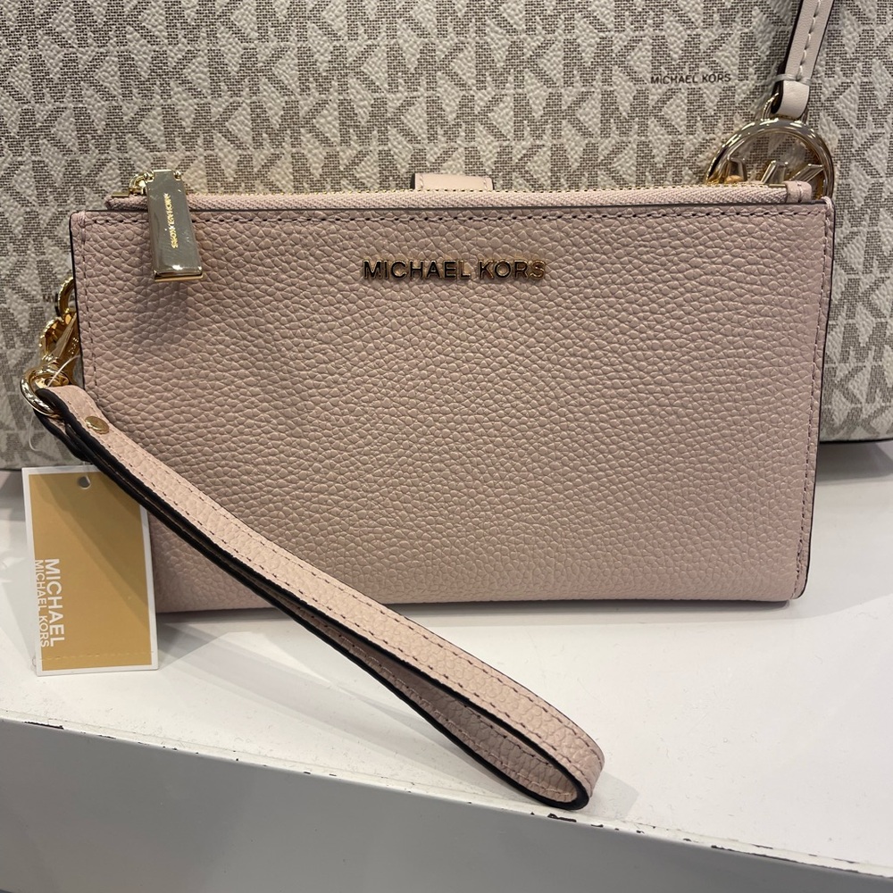 MICHAEL MICHAEL KORS Adele Leather Wallet Double Zip wristlet
Soft Pink 
NWT - Picture 7 of 16